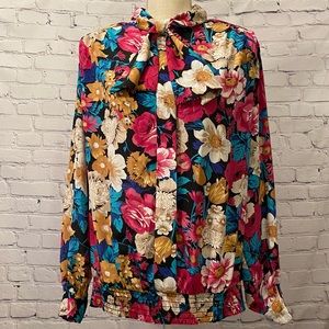 Alfred Dunner Women’s Size 20W Tie Neck Bl…